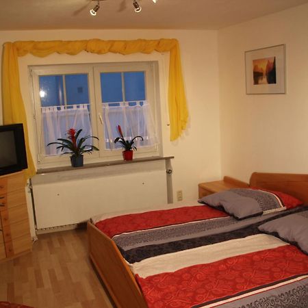 Ferienwohnung Mit 4 Schlafzimmer Fuer 2 Bis 9 Gaeste----Apartment With 4 Bedrooms For 2 To 9 Guests Nuremberg Ngoại thất bức ảnh