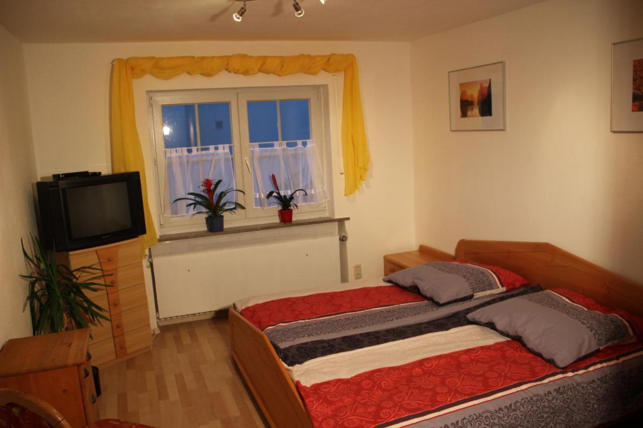 Ferienwohnung Mit 4 Schlafzimmer Fuer 2 Bis 9 Gaeste----Apartment With 4 Bedrooms For 2 To 9 Guests Nuremberg Ngoại thất bức ảnh